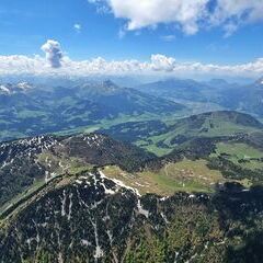 Flugwegposition um 11:42:43: Aufgenommen in der Nähe von Gemeinde, 6393 St. Ulrich am Pillersee, Österreich in 2327 Meter